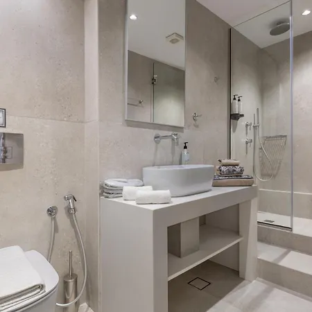 Iniada - Beachside Haven By Etouri *