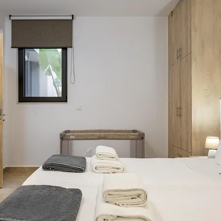 Villa Iniada - Beachside Haven By Etouri