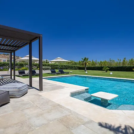 Iniada - Beachside Haven By Etouri * La Canée