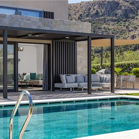 Iniada - Beachside Haven By Etouri