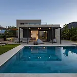 Iniada חאניה