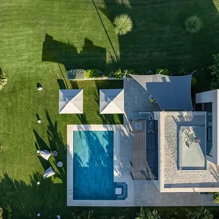 Iniada - Beachside Haven By Etouri Chania (Crete)