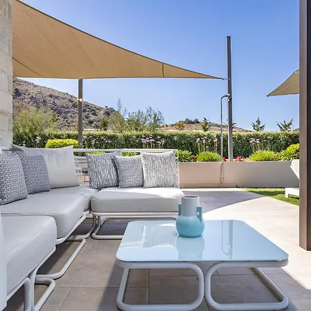Iniada - Beachside Haven By Etouri