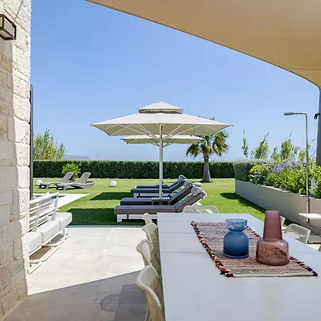 Iniada - Beachside Haven By Etouri Villa