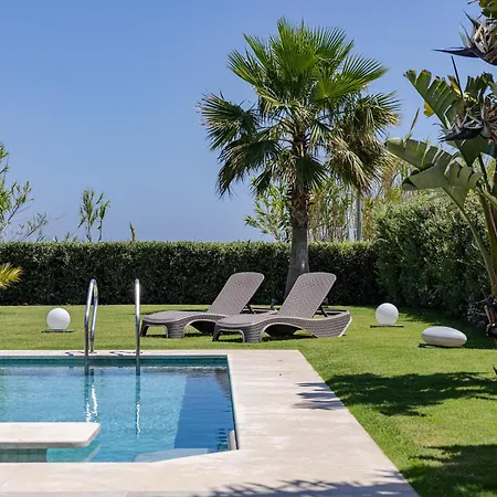 Iniada Villa Hriszí Aktí Haniá