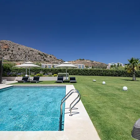 Iniada * Hriszí Aktí Haniá