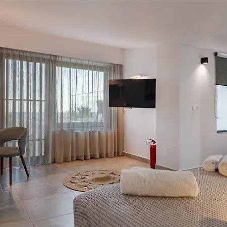 Iniada - Beachside Haven By Etouri 别墅 *